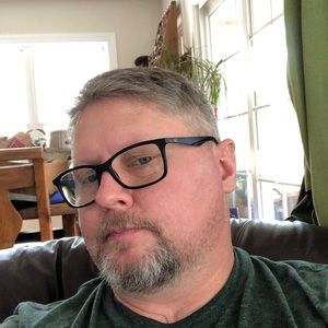 Meet your Posher, Derek